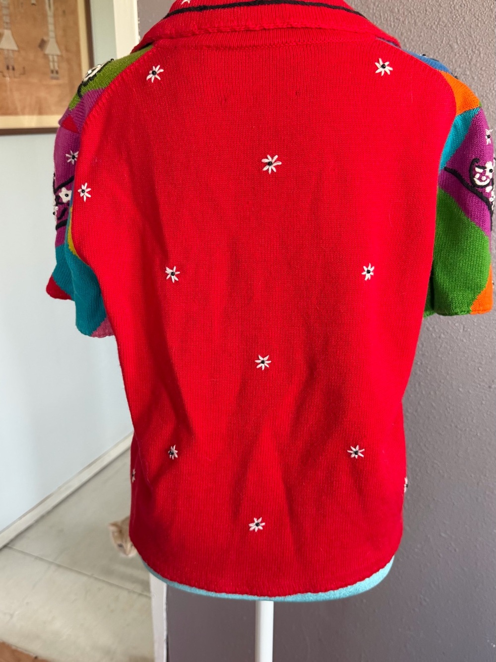 Michael Simon Red Knit Top with Cream Embroidered Detail - Picture 3 of 5